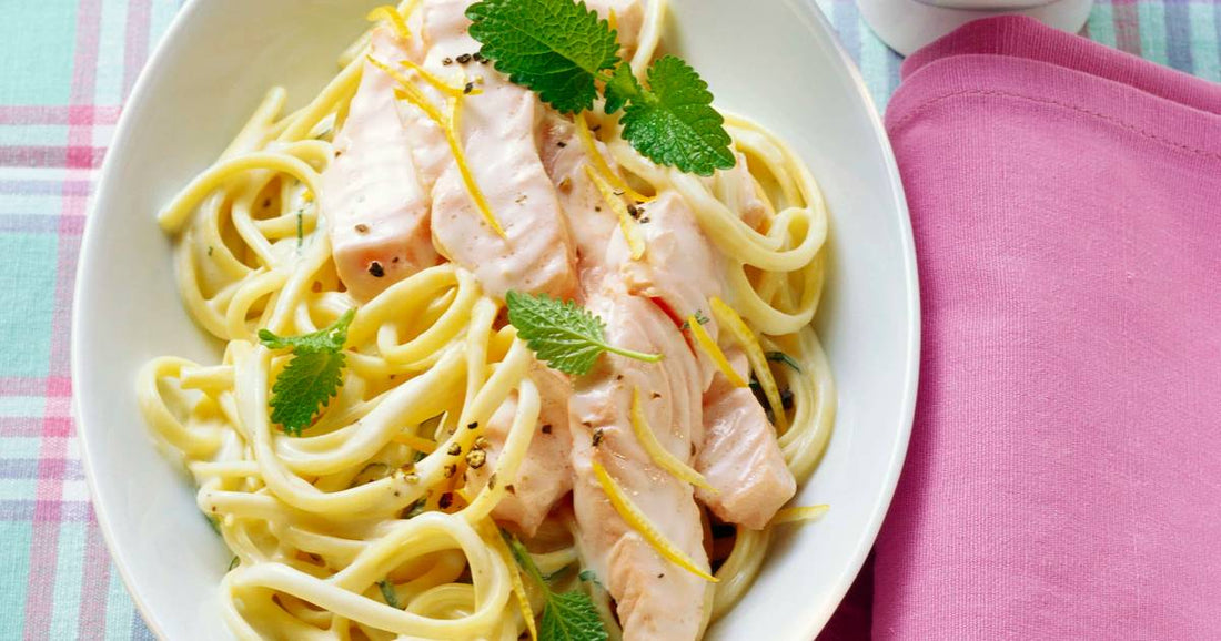 Linguine mit Lachs und Zitronenmelissesauce