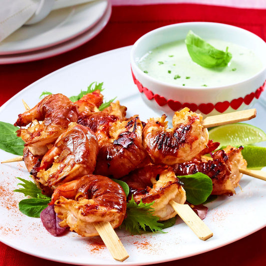 Amors feuriger Scampi-Pfeil mit Basilikum-Dip
