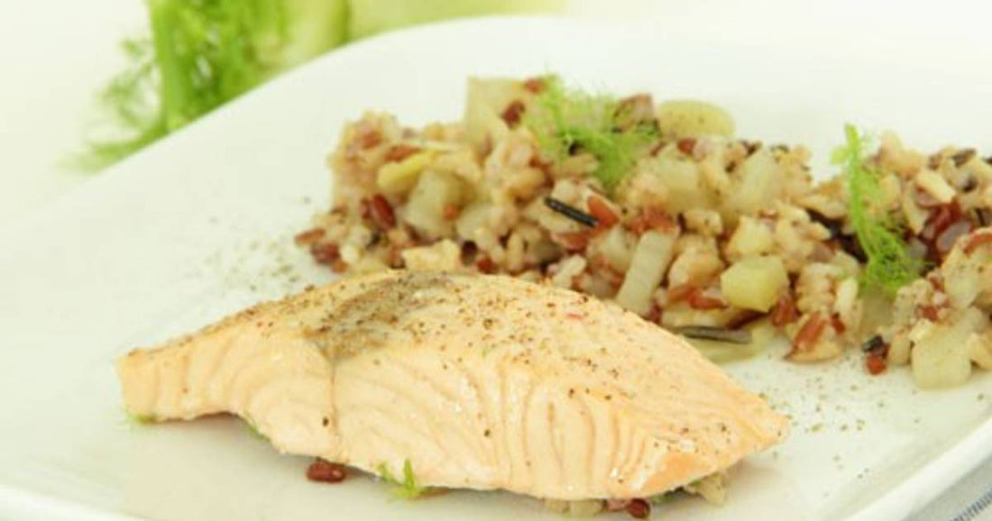 Bunter Naturreis mit Fenchel und Lachsfilet aus dem Dampfgarer