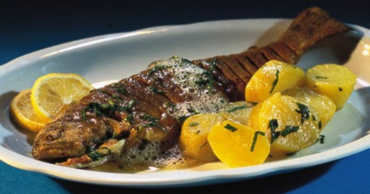 Forelle gebraten mit brauner Butter und Petersilie