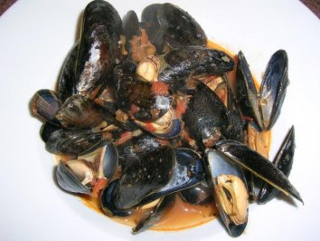 Zuppa di cozze Muscheln in Tomatensauce toskanisches