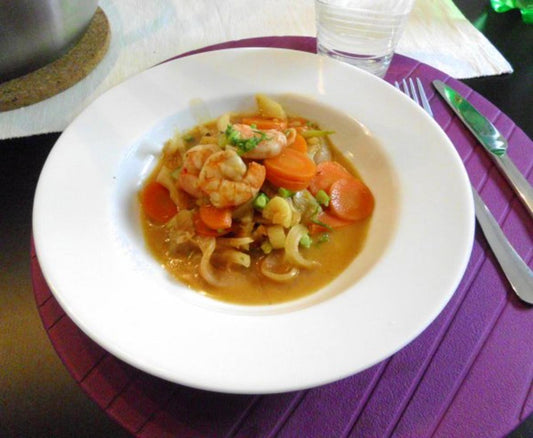 Fruchtiges Fenchel Karotten Gemüse mit Shrimps
