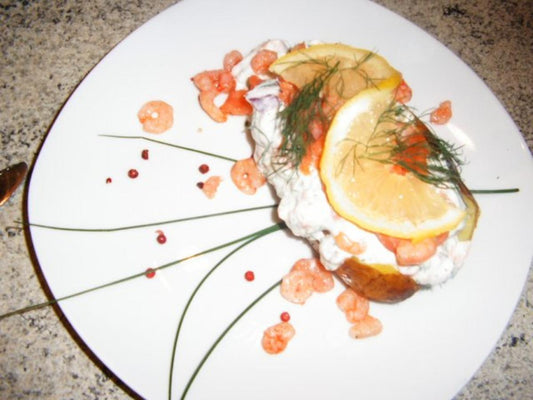Ofenkartoffeln mit Lachsforelle und Shrimps