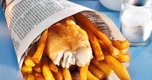 Fisch und Chips mit Picadillysauce