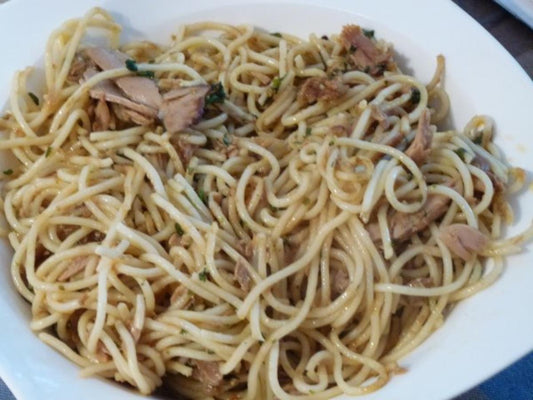 Scharfe Knoblauchspaghetti mit Thunfisch