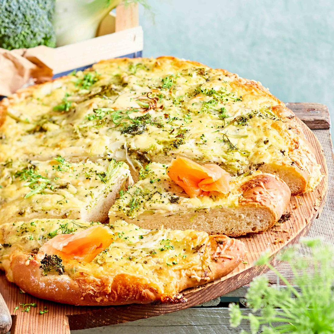 Herzhafter ­Gemüsekuchen mit Lachs