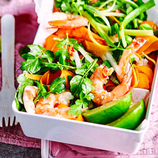 Gemüsenudel-Salat mit Garnelen