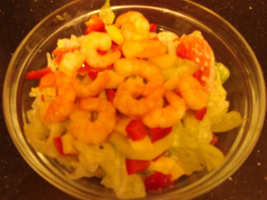 bunter Salat mit Party-Garnelen -