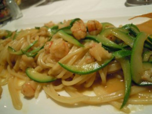 Spaghetti mit Scampi und Zucchini