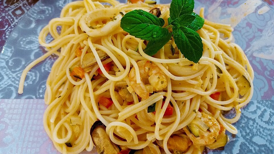 Meeresfrüchte in Sahnesauce mit Spaghetti von Eislein