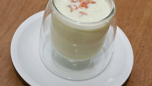 Kalte Avocado - Gurkensuppe mit Krabben von chefkoch