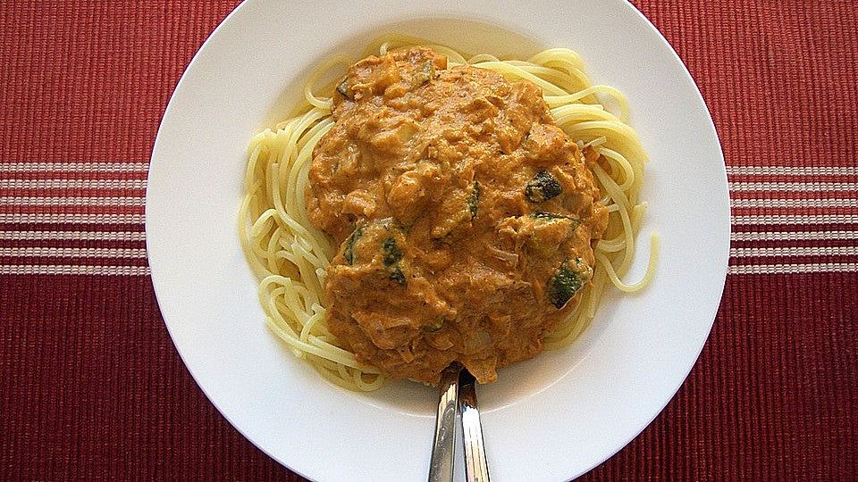 Pasta mit Thunfisch-Zucchinisauce  nach französischer Art von positivguy