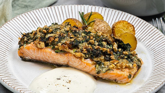 Lachs mit Hartkäse-Kräuter-Walnuss-Kruste