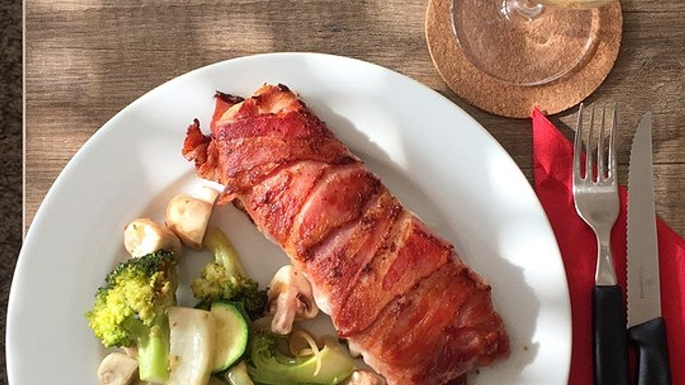 Lachs von Bacon umrollt, mit pikanter Gemüsepfanne und Feta-Käse von Chris89Z