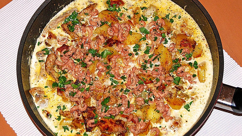 Bratkartoffelpfanne mit Fisch und Fleisch von DerJörch