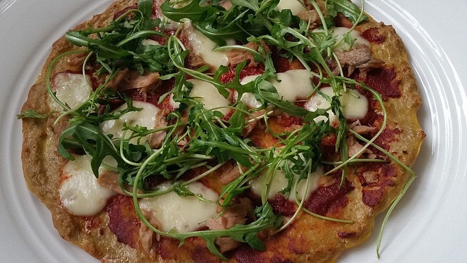 Pizza ohne Mehl mit Thunfisch und Mozzarella von Pusteblumexx