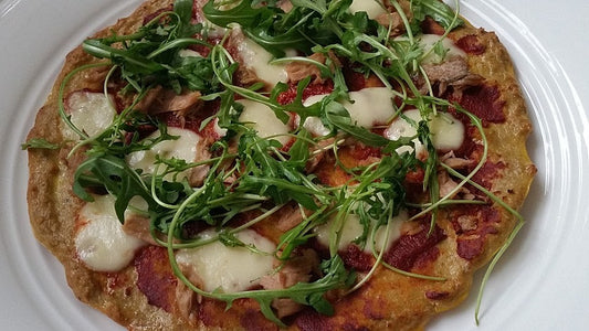 Pizza ohne Mehl mit Thunfisch und Mozzarella von Pusteblumexx