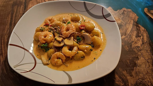 Garnelen-Champignon-Sahnesoße mit Gnocchi von sarch20