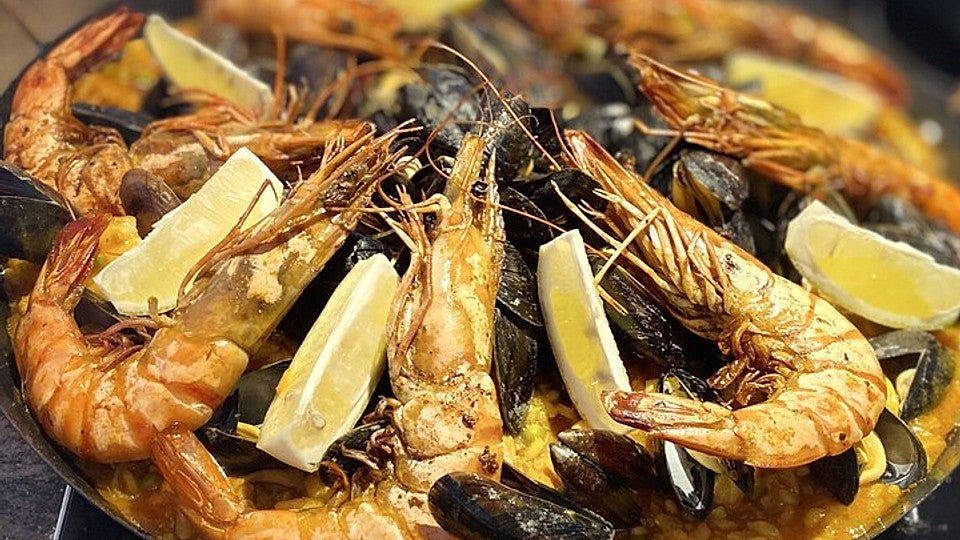 Paella mit Meeresfrüchten, Fisch und Geflügel nach Schnabulierer von Schnabulierer_de