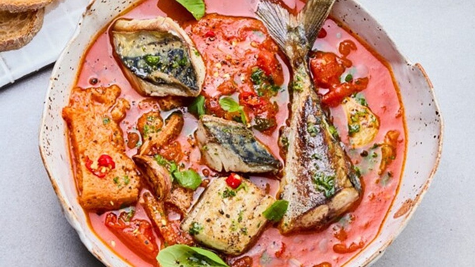 Italienische Tomatensuppe mit Makrele von essenundtrinken