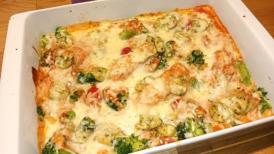 Nudel-Lachs-Brokkoli-Auflauf von Hani