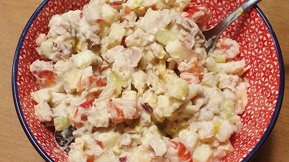 Thunfischsalat mit Äpfeln und Stangensellerie von qwertzlmops